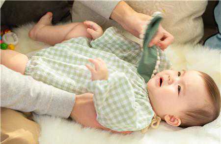 上海助孕双胞胎多少钱，上海试管婴儿费用全部多少钱？
